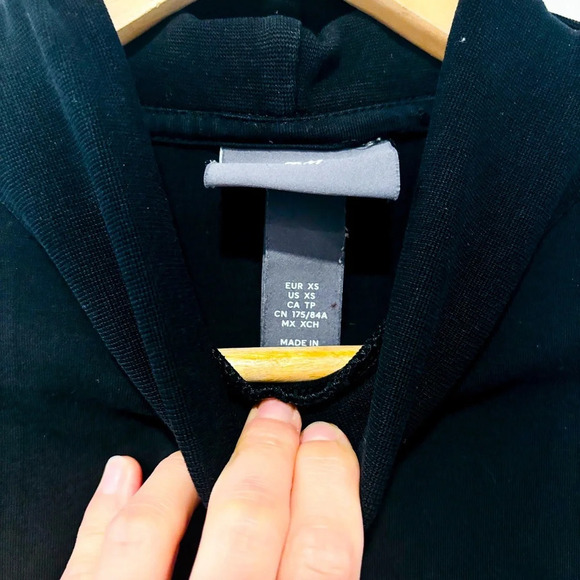 H&M black turtleneck sweater | Soft classic knit * - Picture 9 of 10